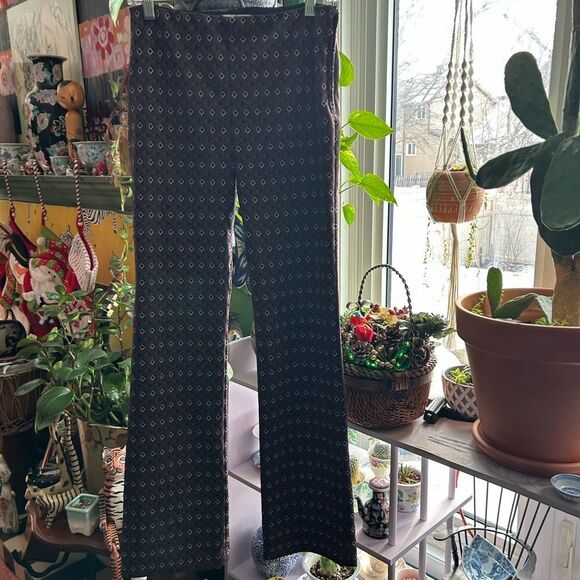 Stylish Patterned Women's Pants - Picture 14 of 16